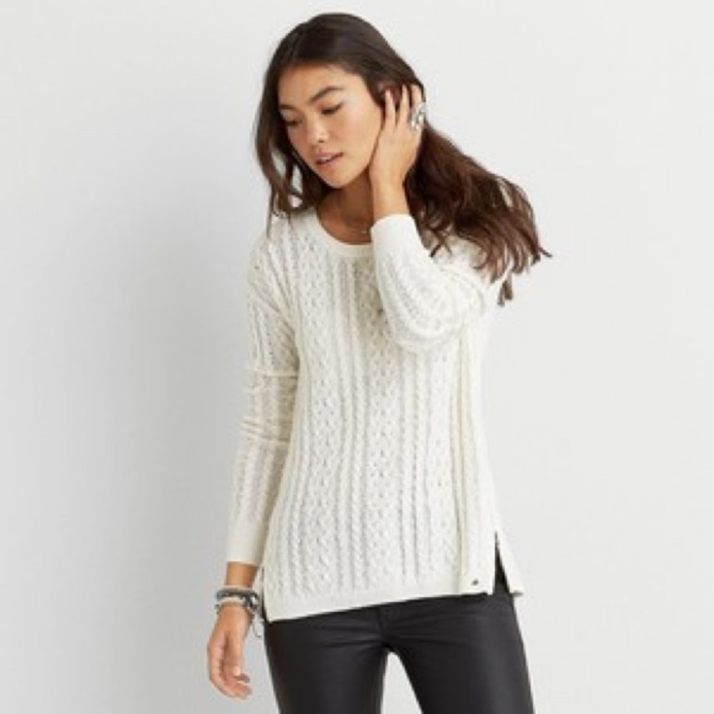 American Eagle white sweater